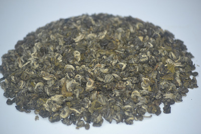 初探凌云白毫茶 源自凰豐茶業園的清新醇香